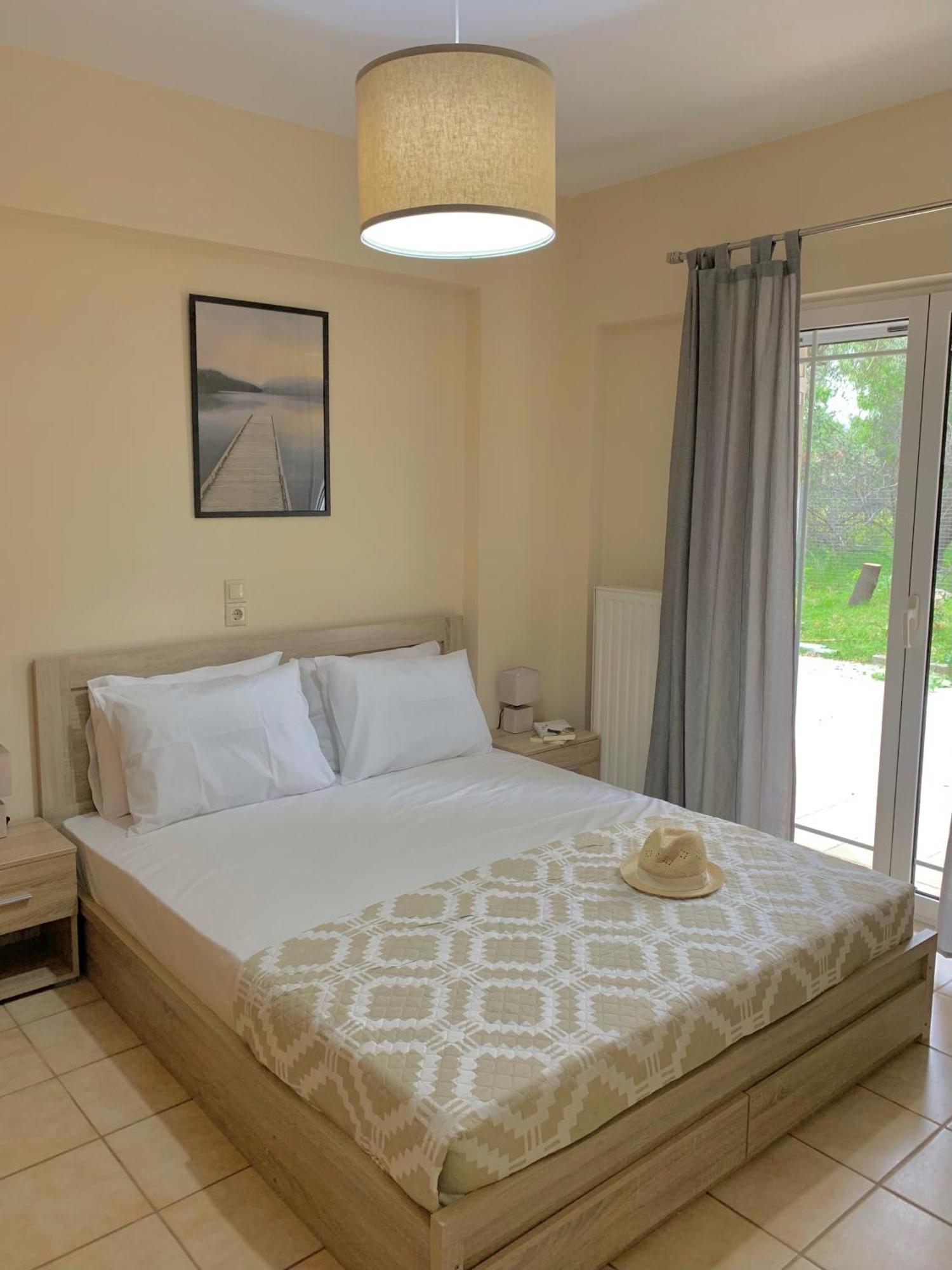 Olive Tree Apartments Lefkada City Bilik gambar